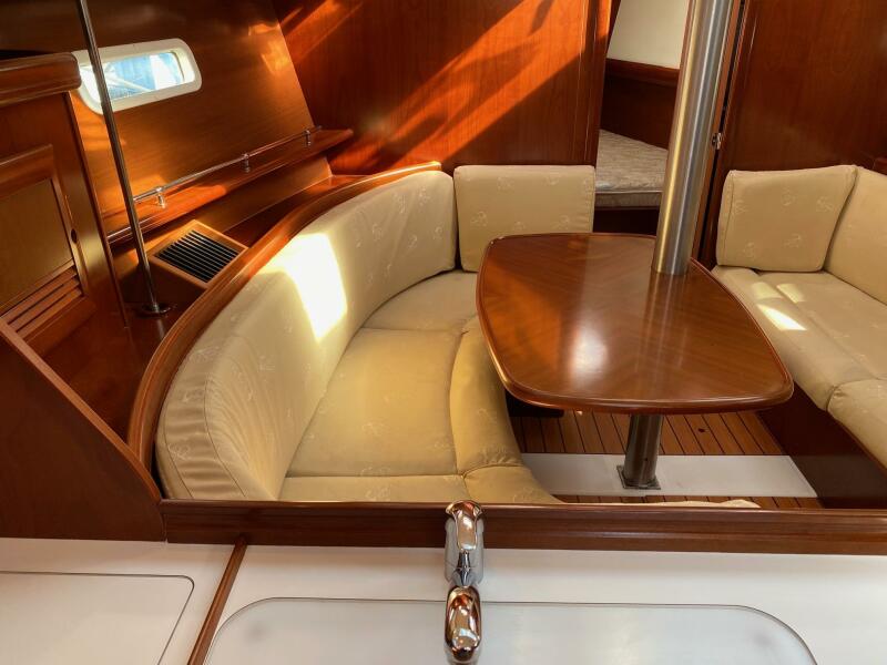 2005 Beneteau Beneteau 373