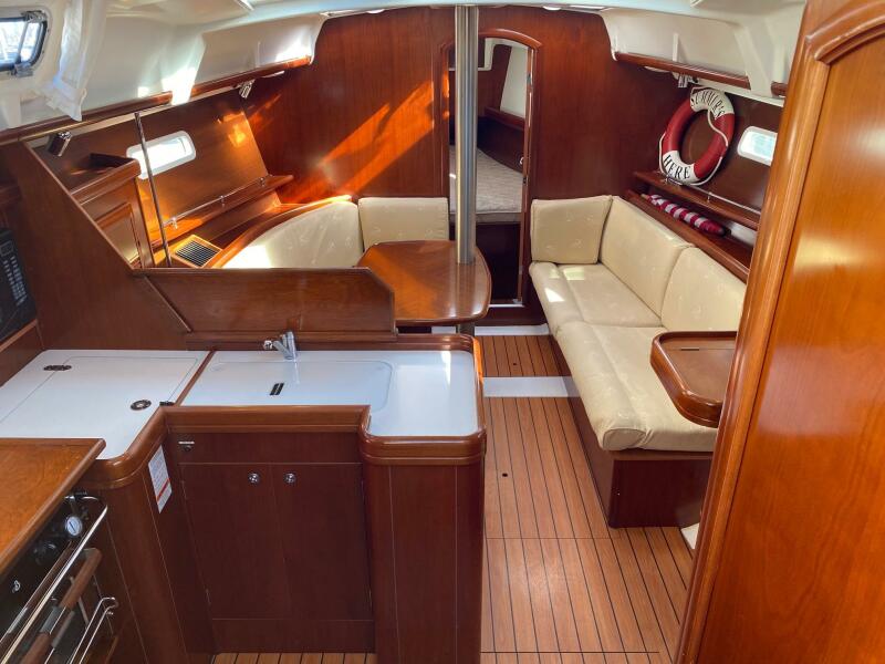 2005 Beneteau Beneteau 373