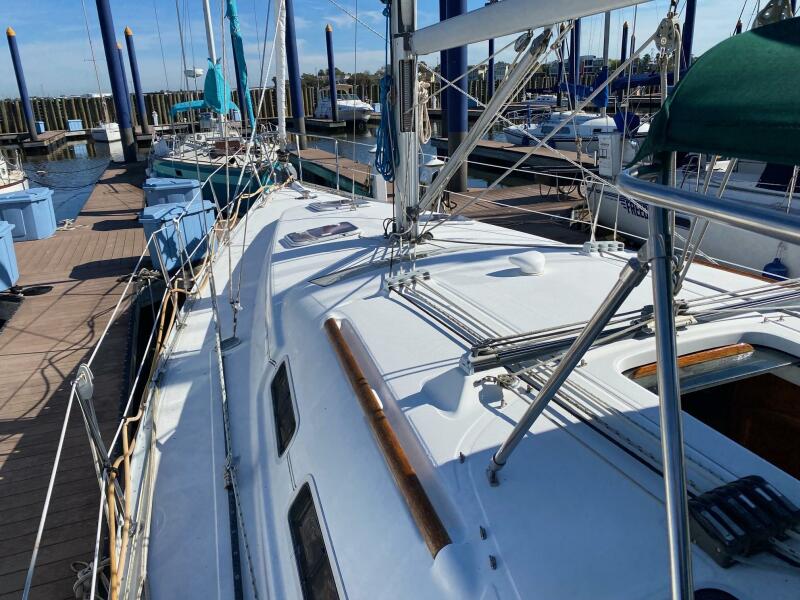 2005 Beneteau Beneteau 373