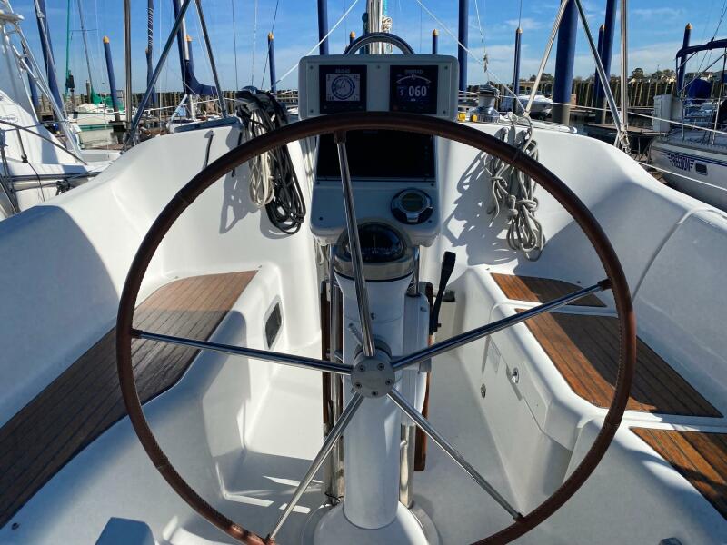 2005 Beneteau Beneteau 373
