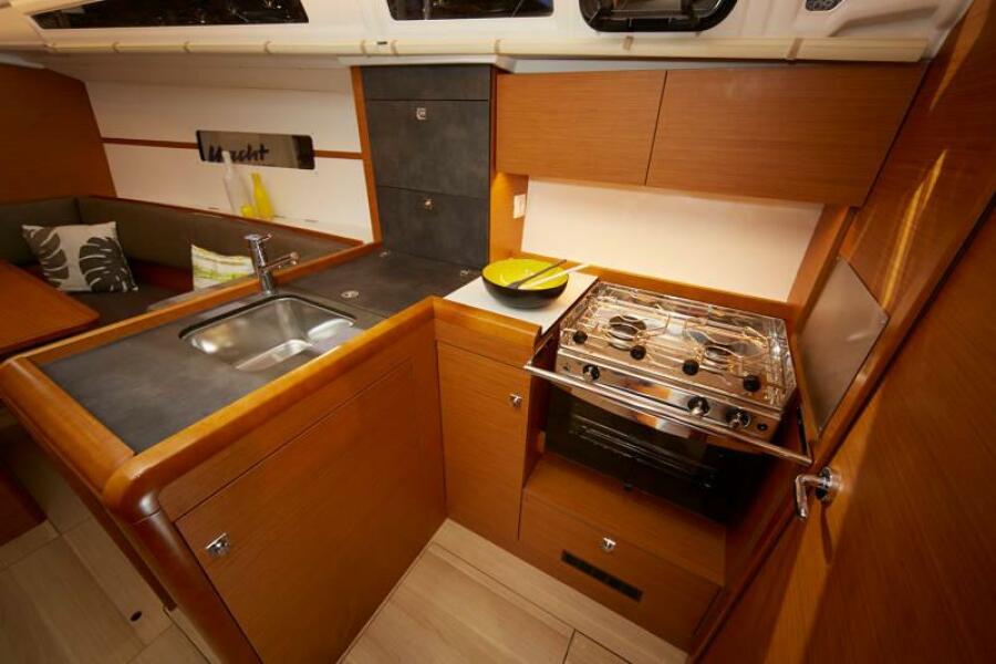 2023 Jeanneau Sun Odyssey 349