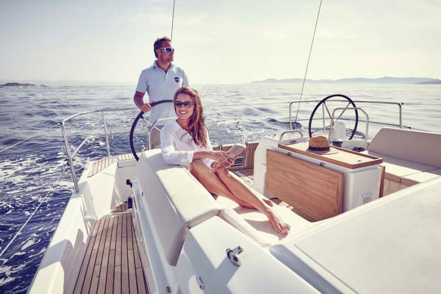 2027 Jeanneau Sun Odyssey 440