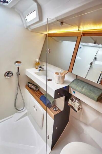 2027 Jeanneau Sun Odyssey 440