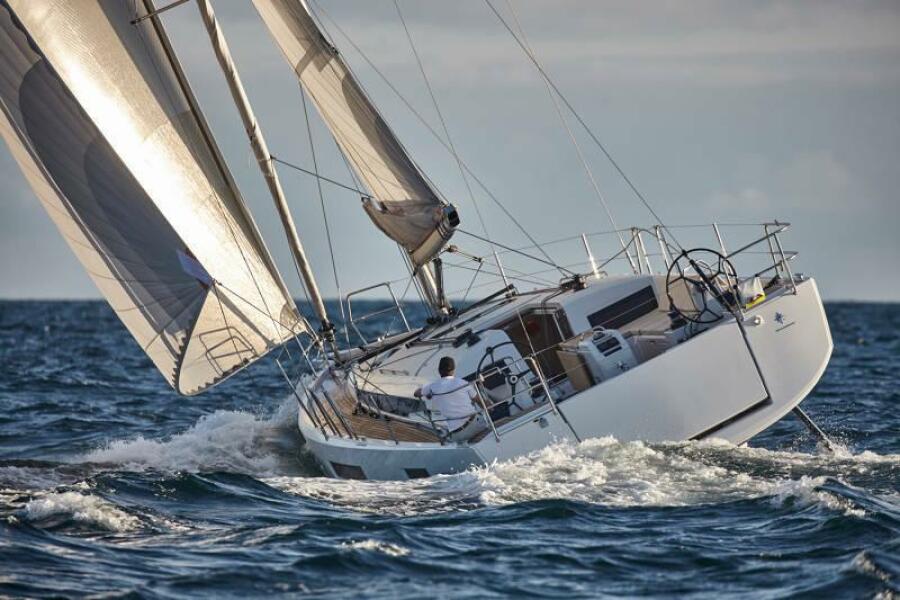 2027 Jeanneau Sun Odyssey 440