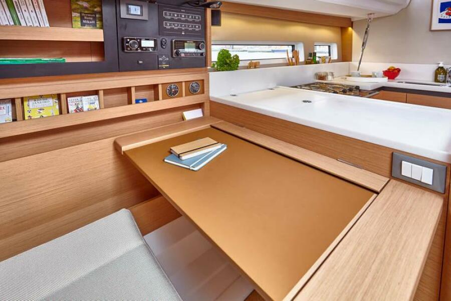 2027 Jeanneau Sun Odyssey 440