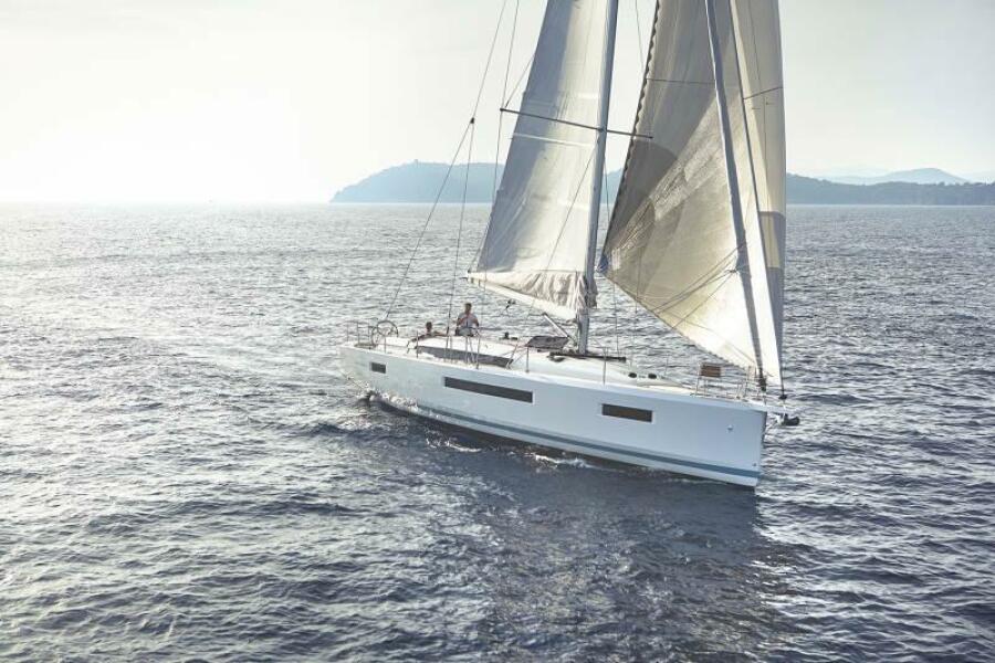 2027 Jeanneau Sun Odyssey 440
