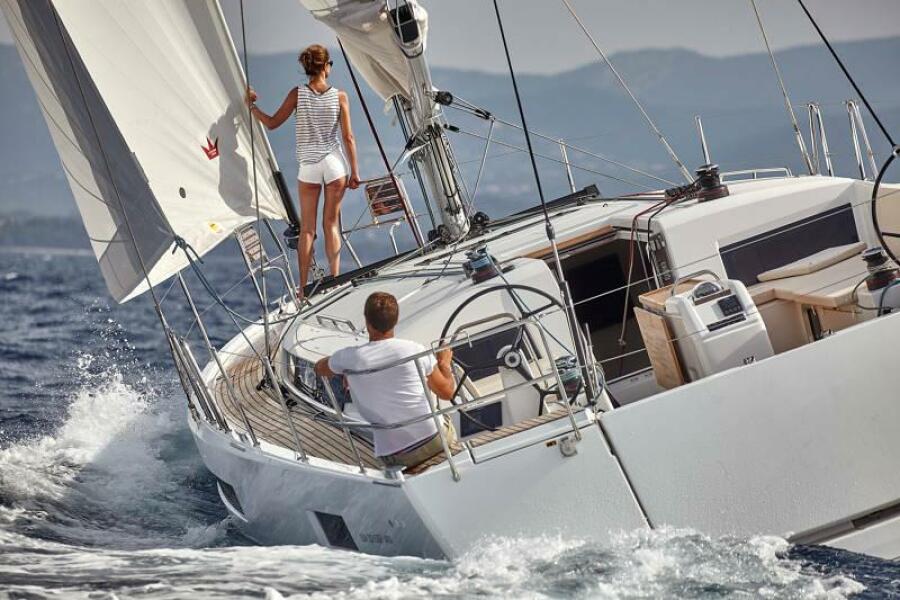 2027 Jeanneau Sun Odyssey 490