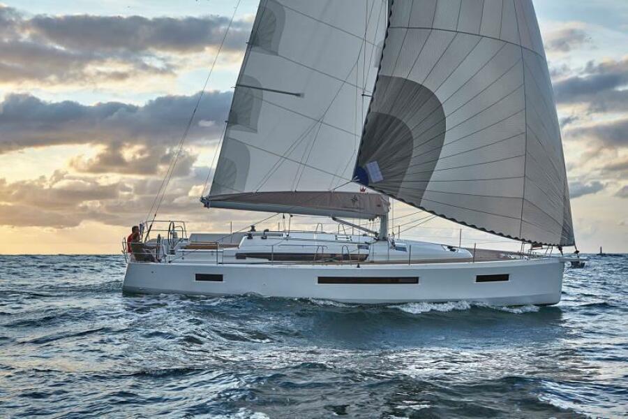 2027 Jeanneau Sun Odyssey 490