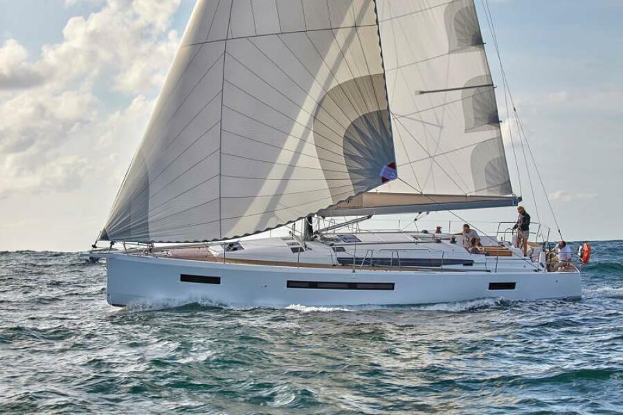 2027 Jeanneau Sun Odyssey 490