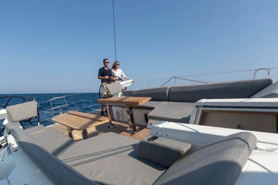 2027 Jeanneau Jeanneau Yachts 60