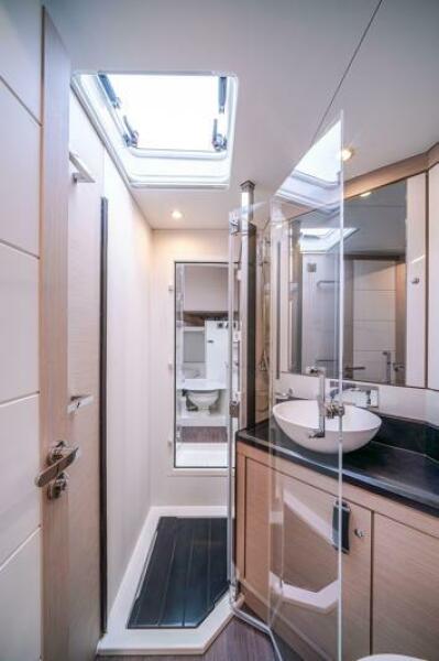 2027 Jeanneau Jeanneau Yachts 65