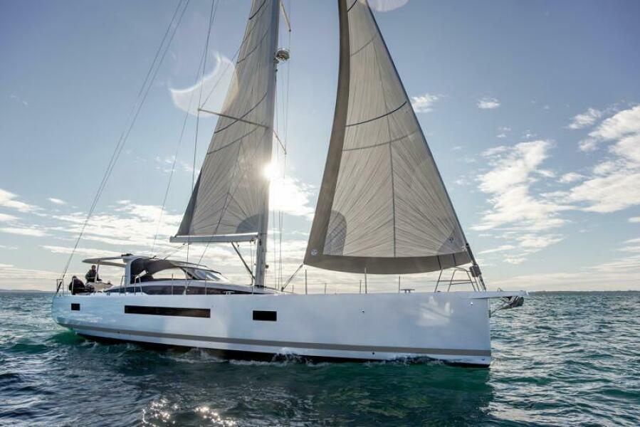 2027 Jeanneau Jeanneau Yachts 65