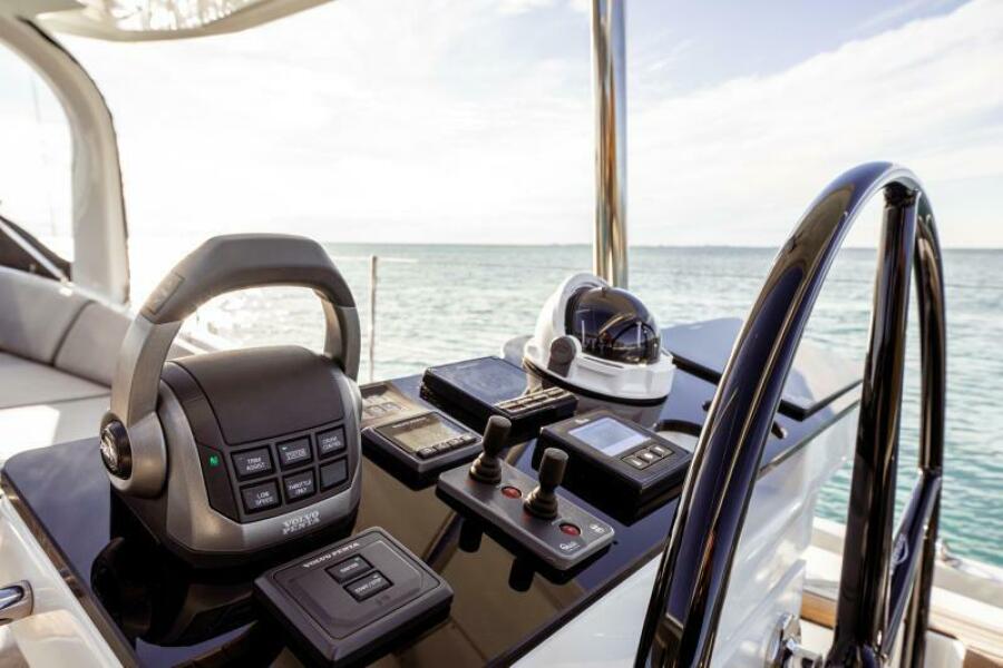 2027 Jeanneau Jeanneau Yachts 65