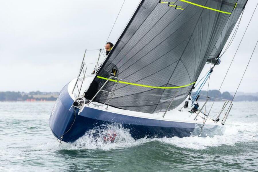 2027 Jeanneau Sun Fast 30 One Design