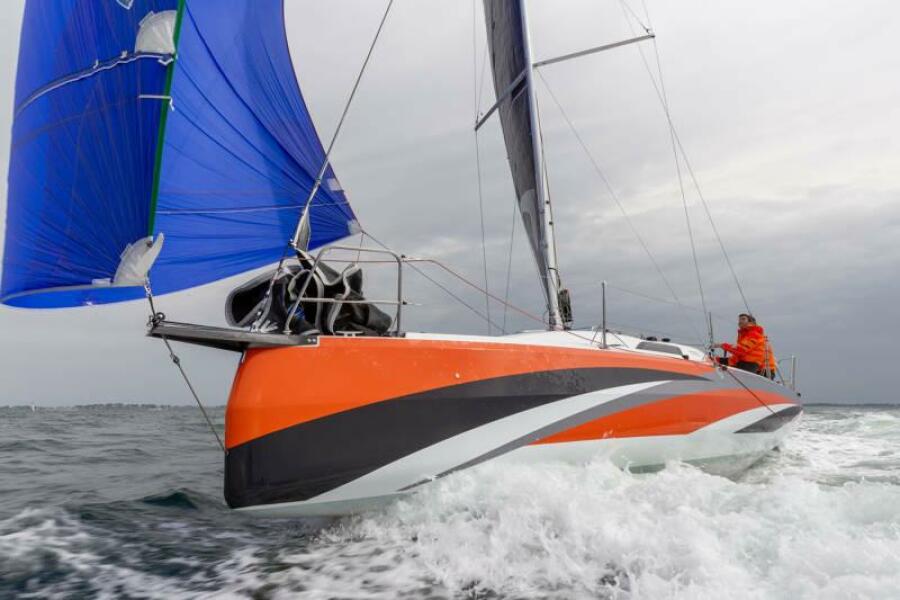 2027 Jeanneau Sun Fast 3300
