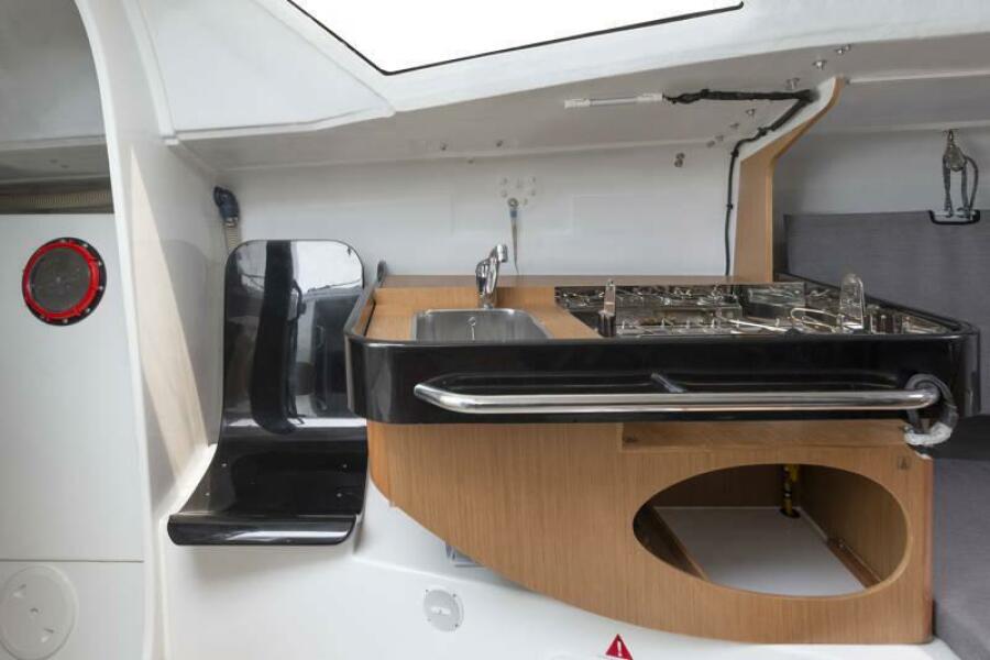 2027 Jeanneau Sun Fast 3300