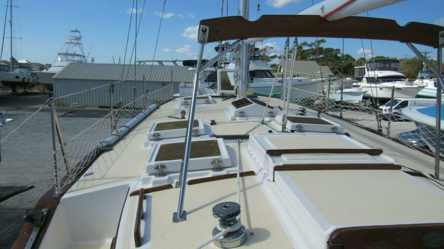 Thalasso 37ft CSY Yacht For Sale