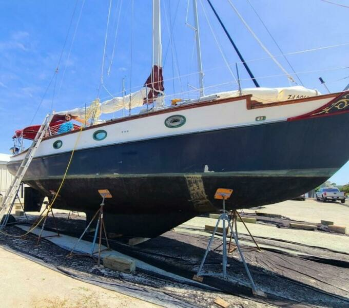 Thalasso 37ft CSY Yacht For Sale