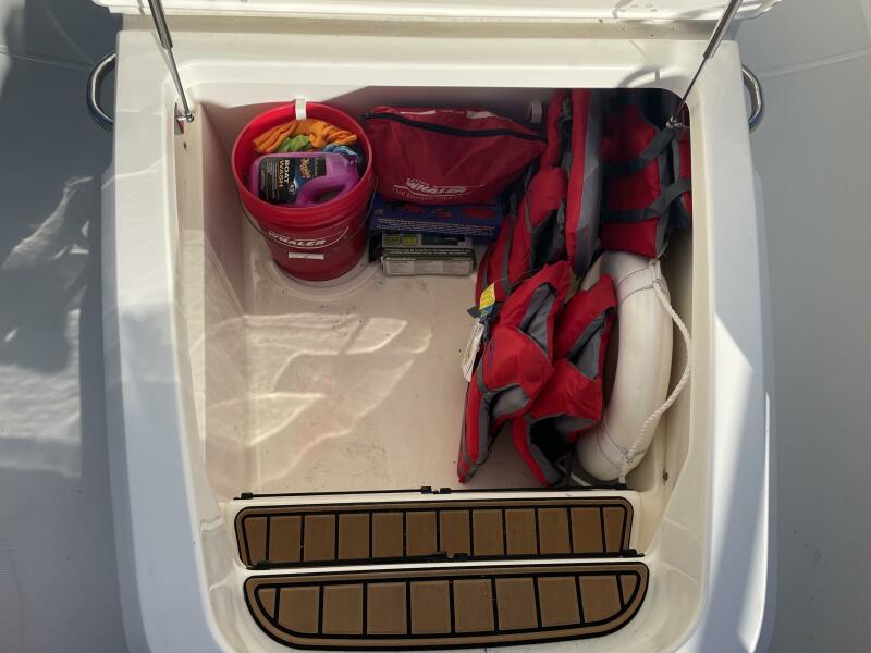 2018 Boston Whaler 280 Outrage