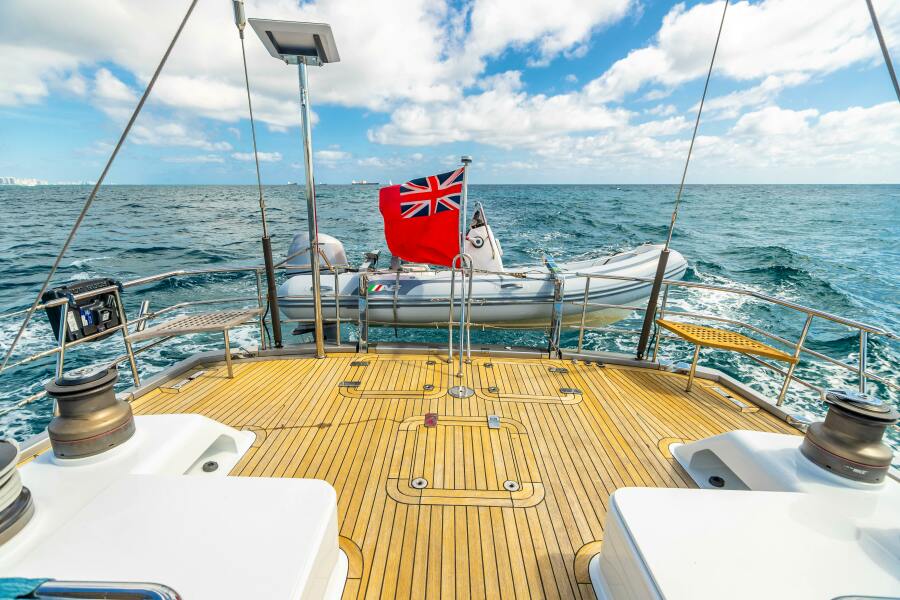 82' 2011 Alia Yachts Warwick 82 LK