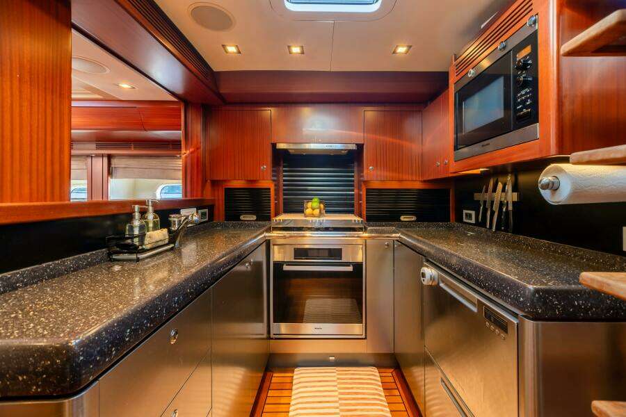 ASSAI 82ft Alia Yachts Yacht For Sale