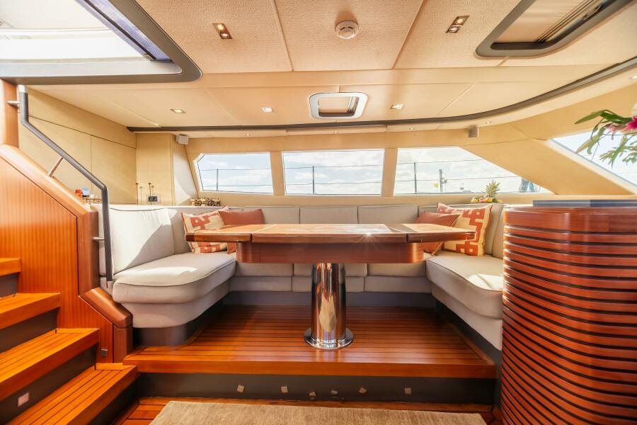 82' 2011 Alia Yachts Warwick 82 LK