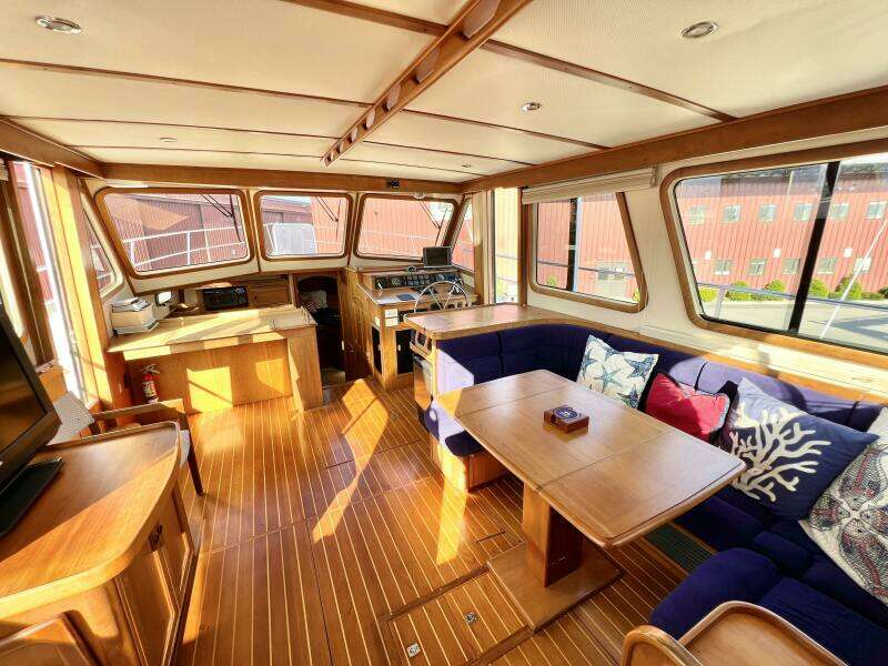 SWAMP FOX 47ft Sabre Yacht For Sale