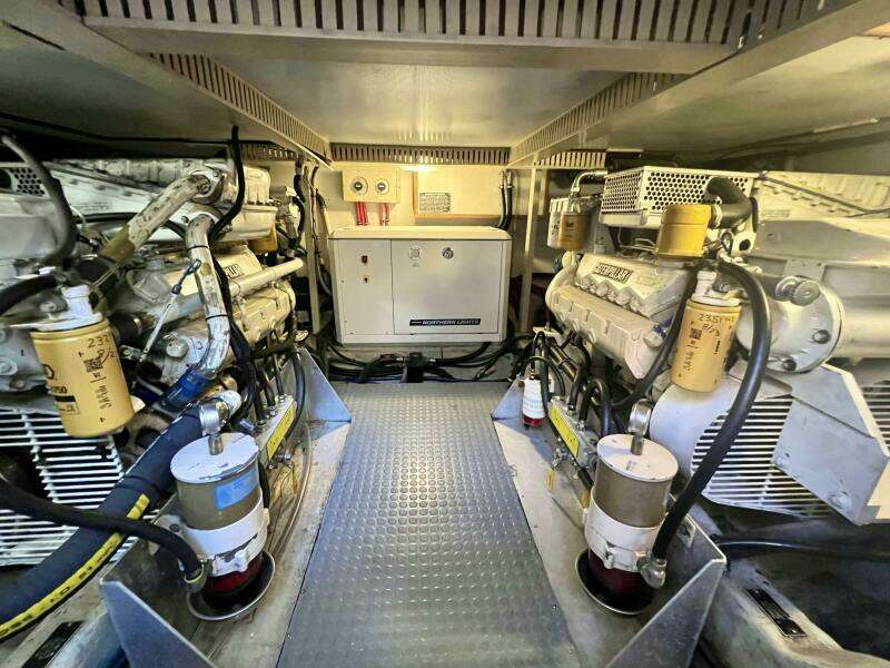 SWAMP FOX 47ft Sabre Yacht For Sale