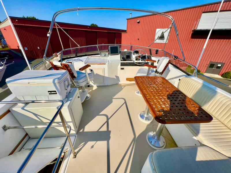 47' 2001 Sabre Sabreline 47