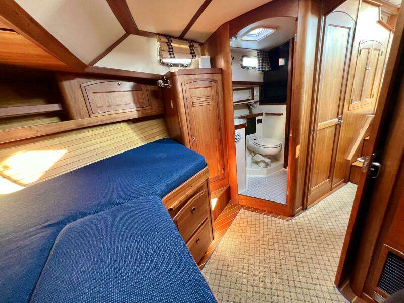 SWAMP FOX 47ft Sabre Yacht For Sale