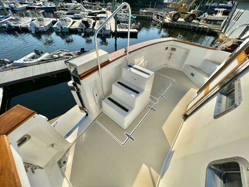 SWAMP FOX 47ft Sabre Yacht For Sale