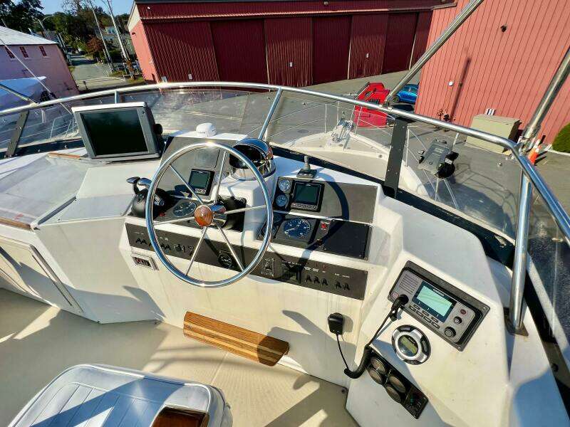 SWAMP FOX 47ft Sabre Yacht For Sale