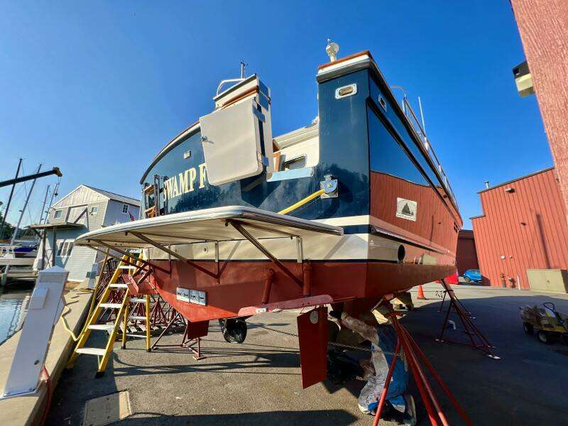 SWAMP FOX 47ft Sabre Yacht For Sale