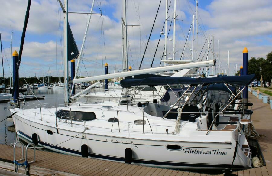 2009 Hunter Deck Salon