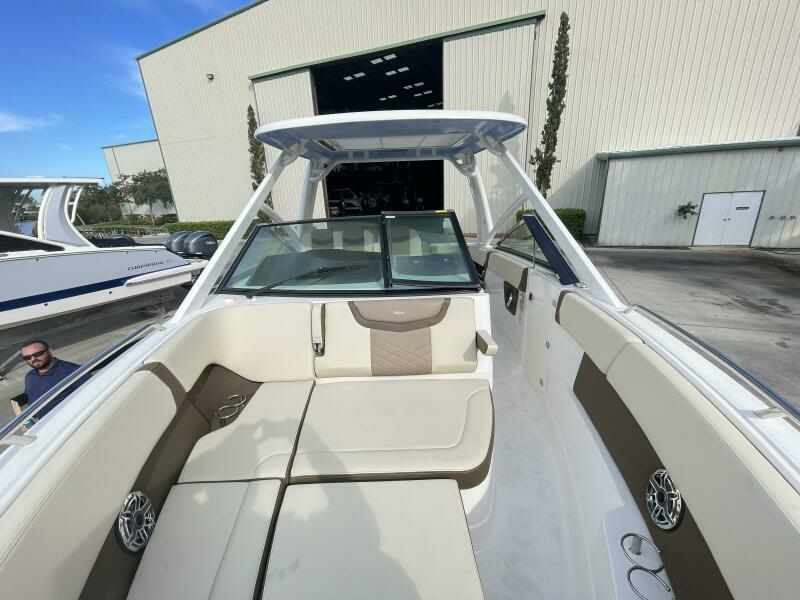 2023 Chaparral 280 OSX