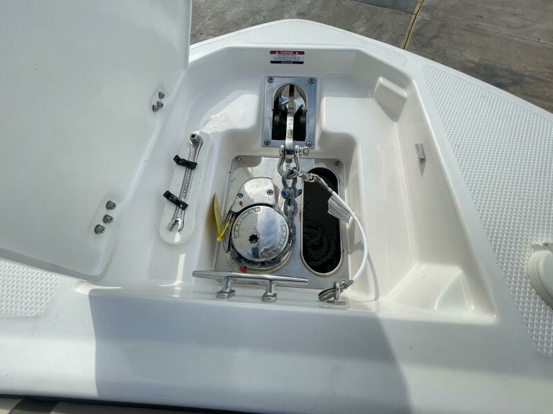 2023 Chaparral 280 OSX