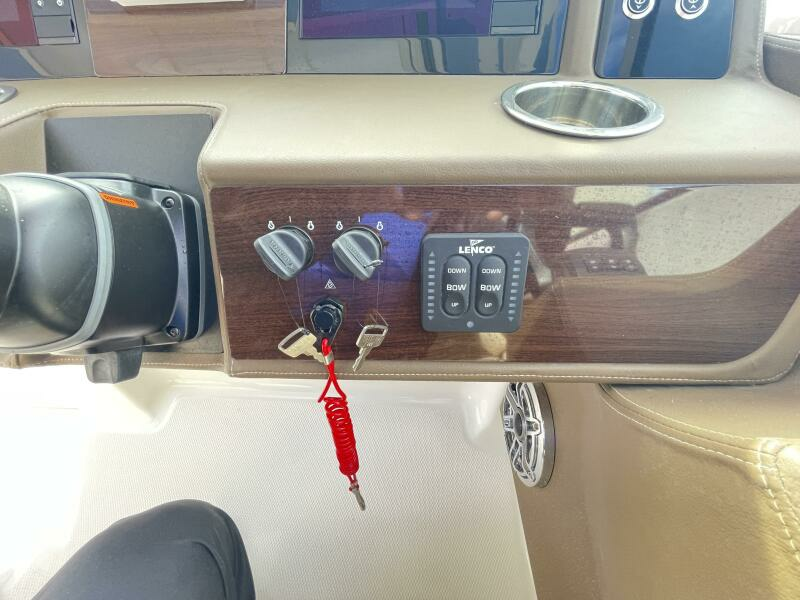 2023 Chaparral 280 OSX