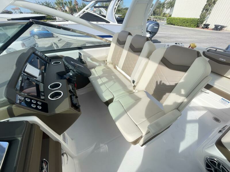 2023 Chaparral 280 OSX