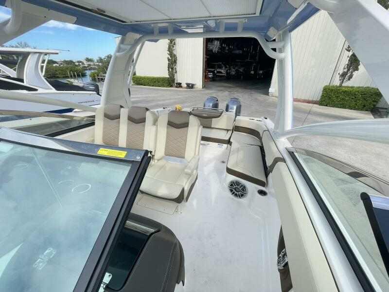 2023 Chaparral 280 OSX