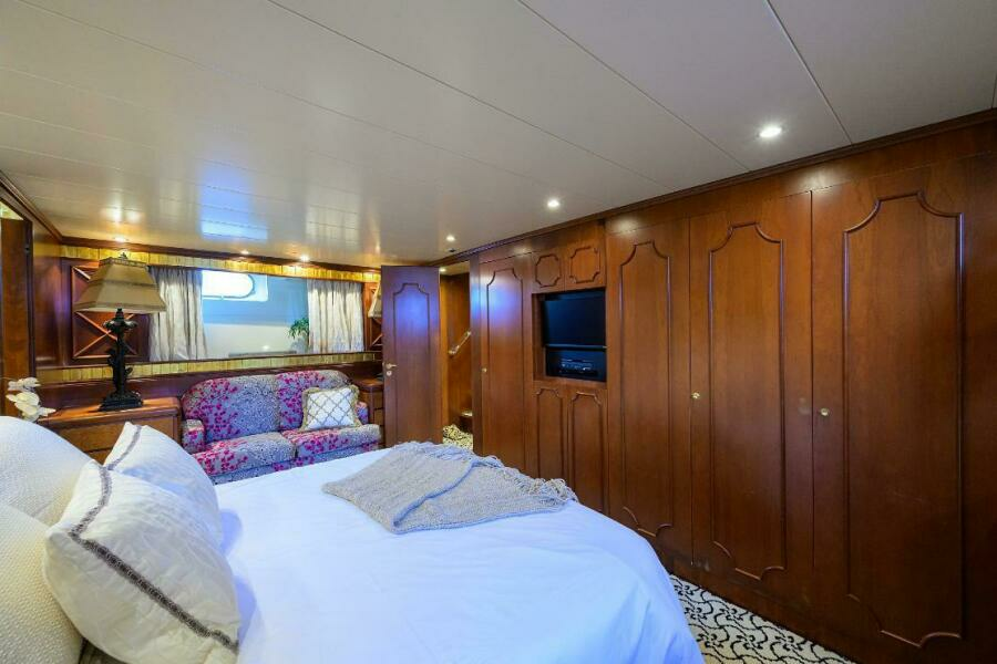 VIP Stateroom VIP Stateroom