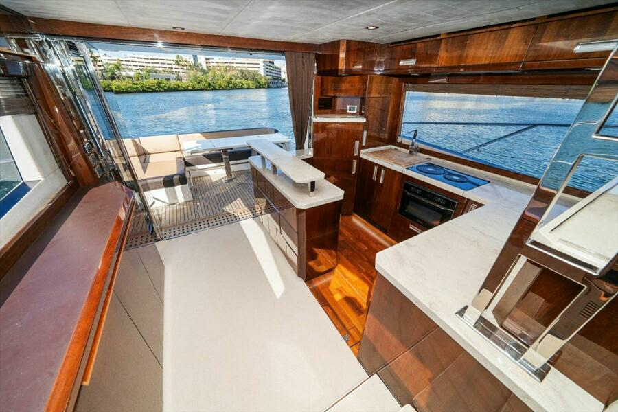 SEA SUITE II 55ft Galeon Yacht For Sale