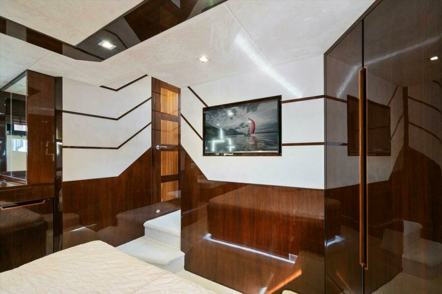 SEA SUITE II 55ft Galeon Yacht For Sale