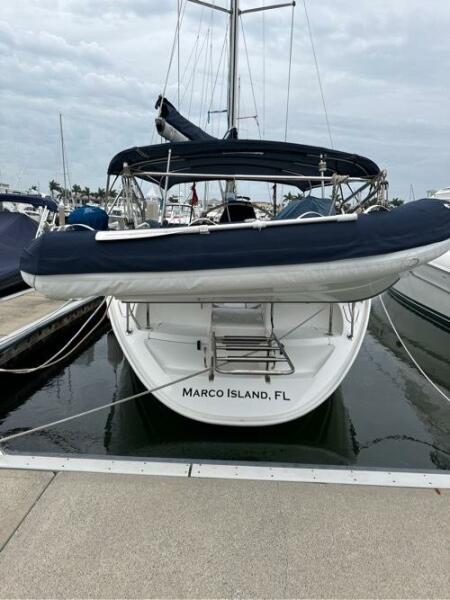 41' Hunter stern profile