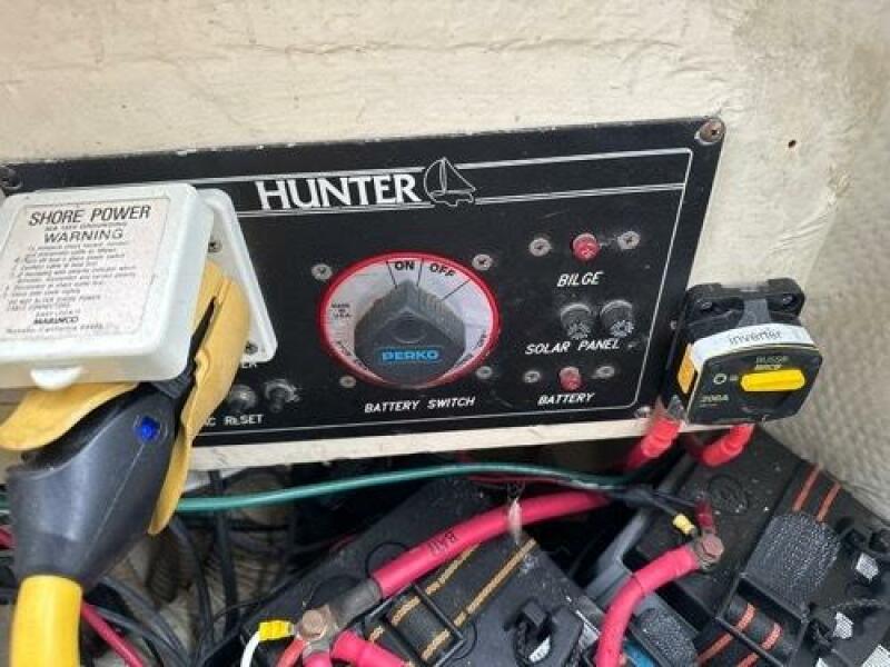 41' Hunter battery switch, inverter switch, shore power