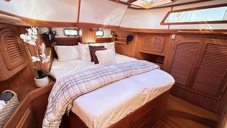 Int_Aft_Master_Berth (3)