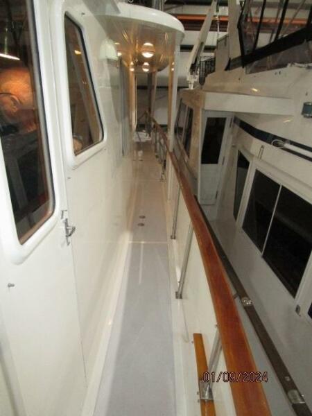 56' DeFever port side deck1