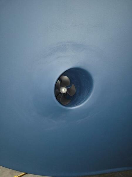 56' DeFever bowthruster