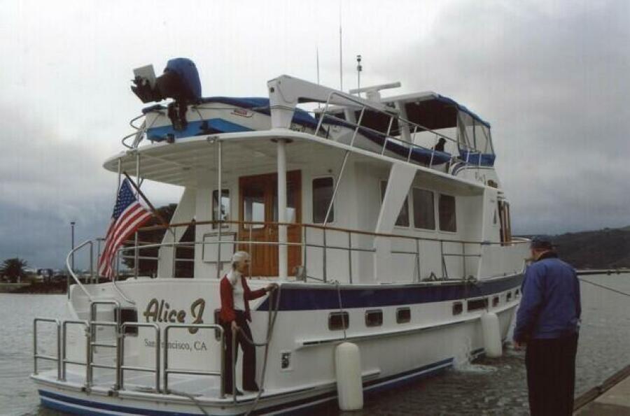 56' DeFever starboard aft profile
