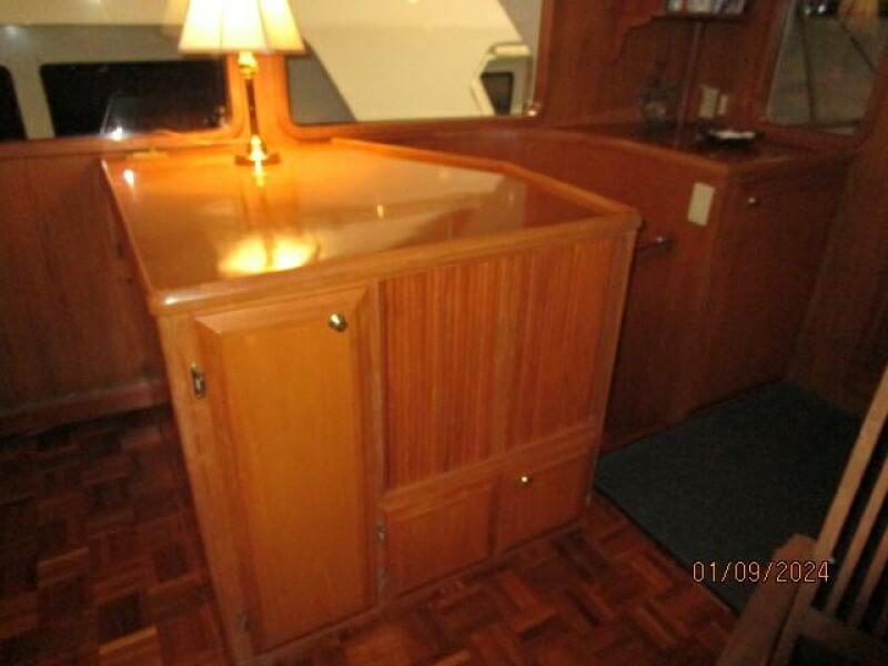 56' DeFever salon starboard aft