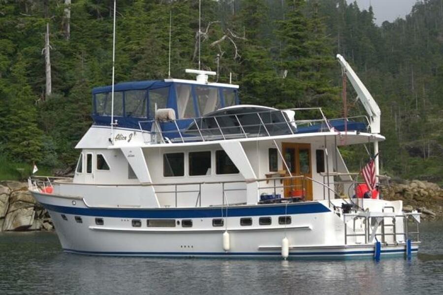 56' DeFever port aft profile